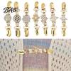 Cardigan Clip 2Pcs Vintage Sweater Clips for Women Girls, Retro Faux Pearl And Rhinestones Clips, Elegant Button Collar Pin Dresses Shawls, Adjustable
