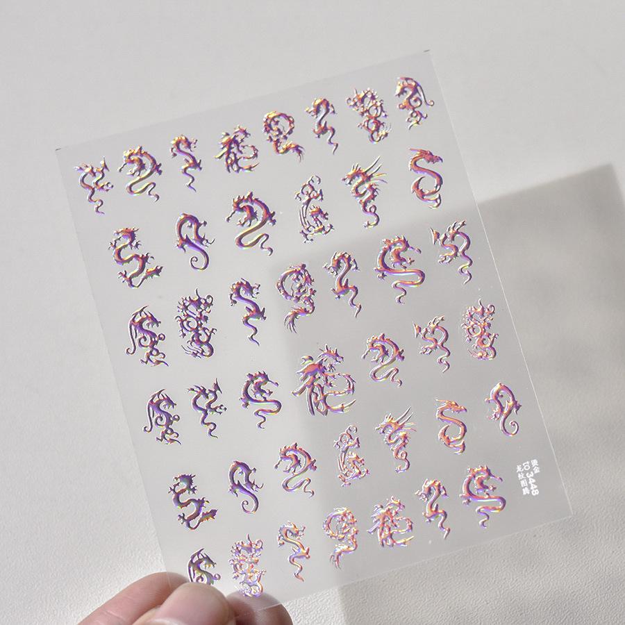1 stuks 5D Nobele Chinese Draak Nagelsticker Oude Totem Nieuwjaar Reliëf Zelfklevende Nagellak Sticker Manicures