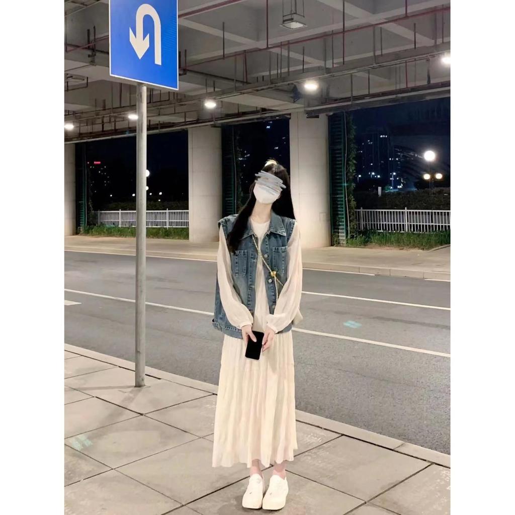 2026 Stylish Women's Spring/Summer Tea Color Denim Vest Outfit with Dress