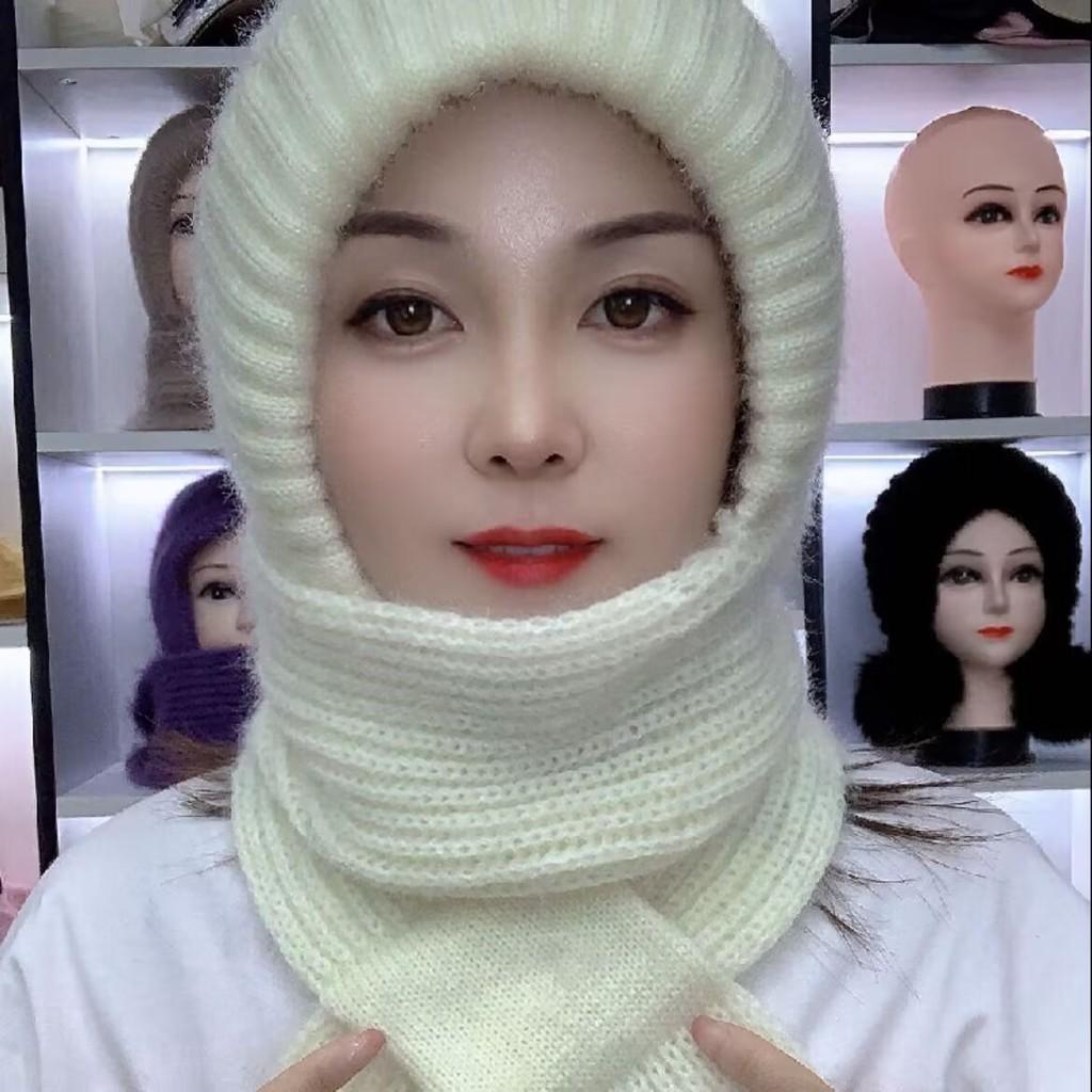 

Woolen Hat With Scarf Integrated Winter Beanie For Cold Weather Warmth And Style