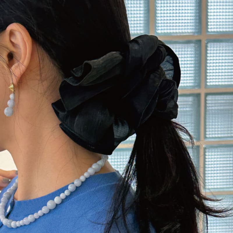 Objet213 Classic Silk Black Scrunchie