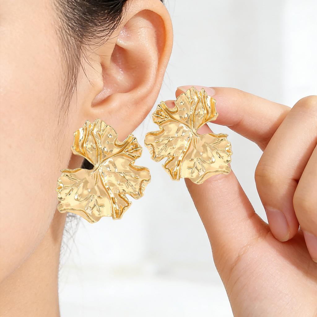 New fashion petal stud earrings creative personality pleated texture earrings design sense high-end versatile earrings