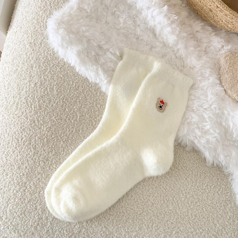 Plush Socks Women's Autumn and Winter Cartoon Embroidery Thickened Warm Home Floor Socks Confinement Socks Winter Sleep Socks