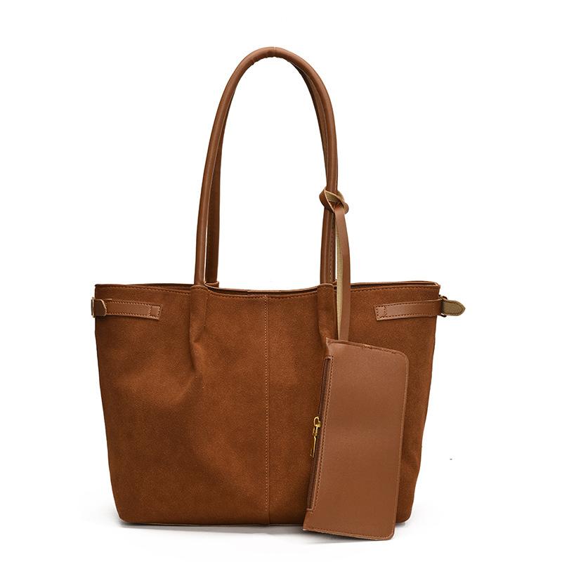 

Korean version niche large-capacity tote bag women s autumn and winter new suede casual commuter portable shoulder bag