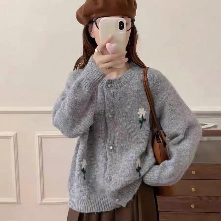 Korean Style Handmade Knitted Cardigan - 2025 Autumn/Winter Collection: Gentle, Versatile, Fashionable, High-Quality Sweater Coat for Women