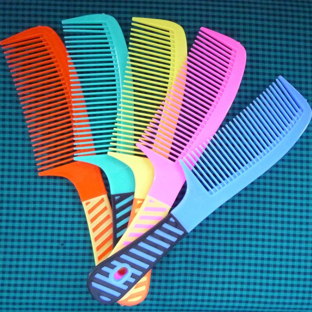 5 Pcs Women's Tooth Comb Set Styling Essentials Round Combs with Handle Hairdressing Tools for Grooming And Beauty