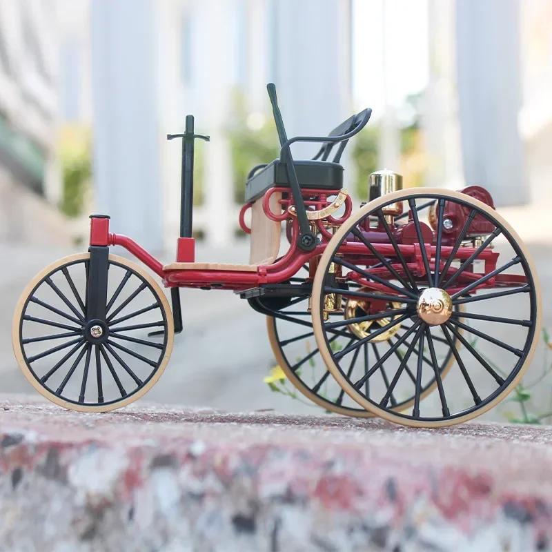 1/12 1886 Vintage Classic Car No.1 Alloy Car Model Simulation Tricycle Toy for Children Gift Collection F499