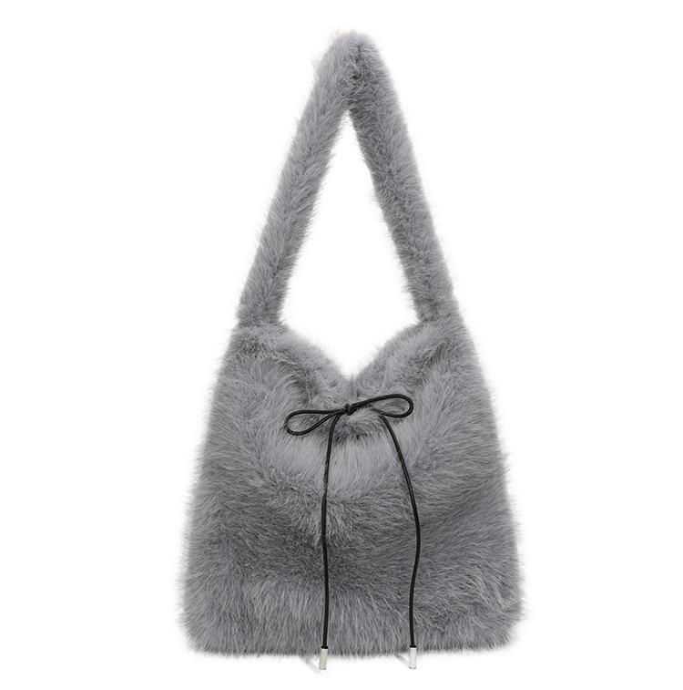 2025 New Large-capacity Autumn and Winter Plush Tote Bag Women's High-end Commuting Shoulder Bag Lamb Wool Bag