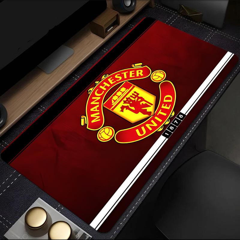 Manchester Crest Mouse Pad, Rubber Base, Mouse Pad for Gamers and Office Use, Gaming Desk , Easy To Clean Mat Christmas Fan Gifts