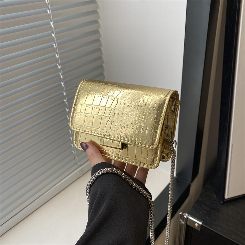 Versatile chain small bag women's new crocodile pattern small square bag lipstick mirror patent leather messenger bag