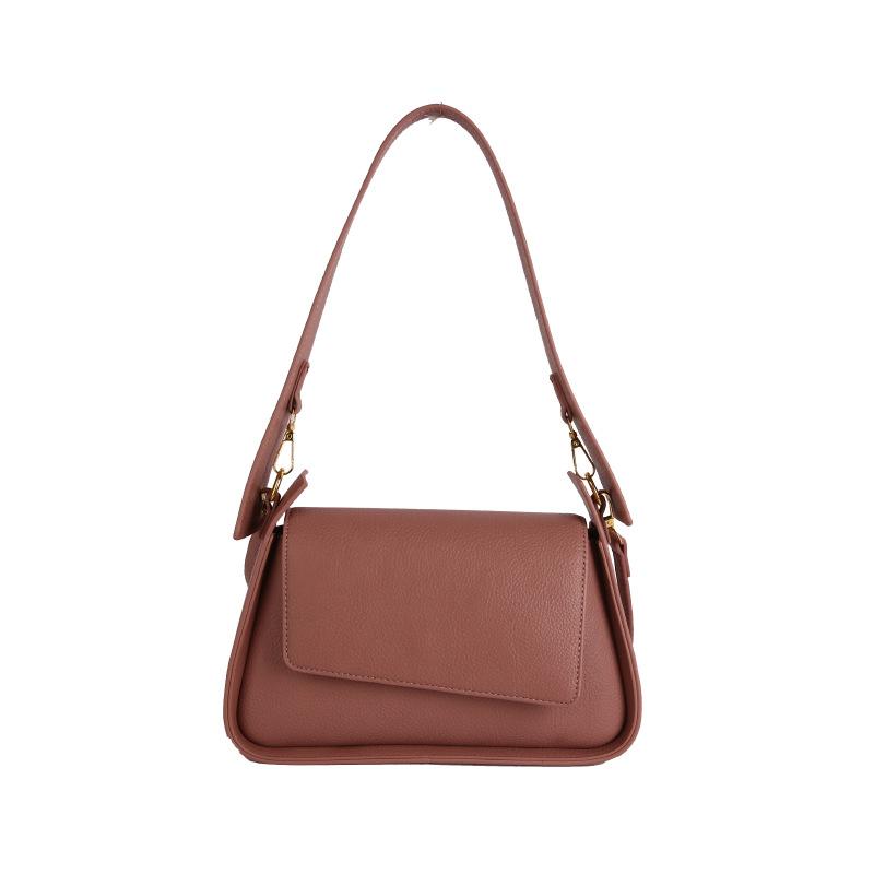 

New small square bag women s high-end sense niche single shoulder armpit bag foreign style simple and versatile commuter messenger bag розовый