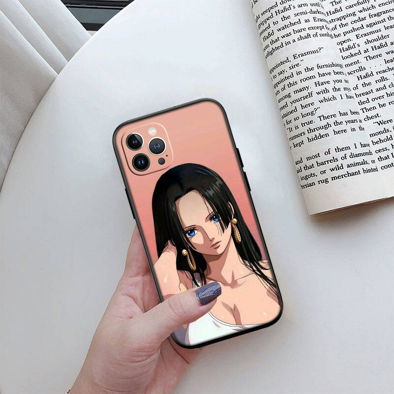 MH111 One Piece Boa Hancock Phone Case for Motorola Moto Edge 60 60s 70 G86 G56 G54 E14 G04S G45 G54 G64 S30 S50 X30 X40 X50 Pro Power Tylus