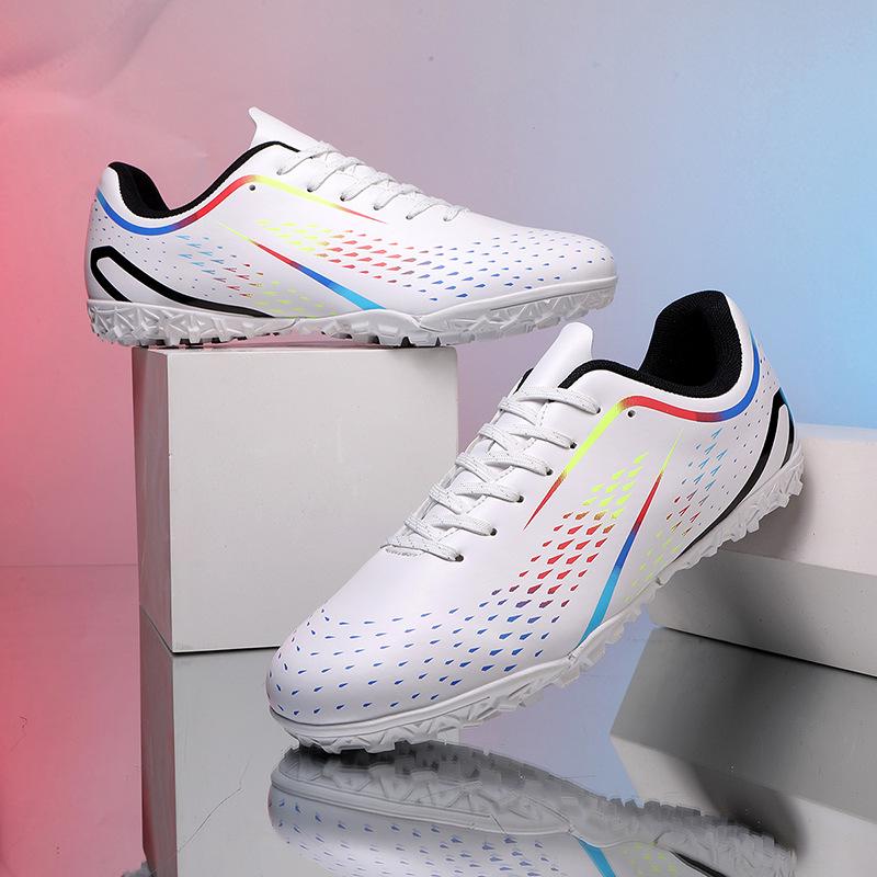 New Low-Top Football Shoes Male And Female Students Artificial Turf Non-Slip Breathable Game Training Football Shoes