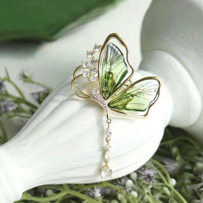 Fashion Brooch, Diamond Studded Brooch, Suit Brooch, Accessories