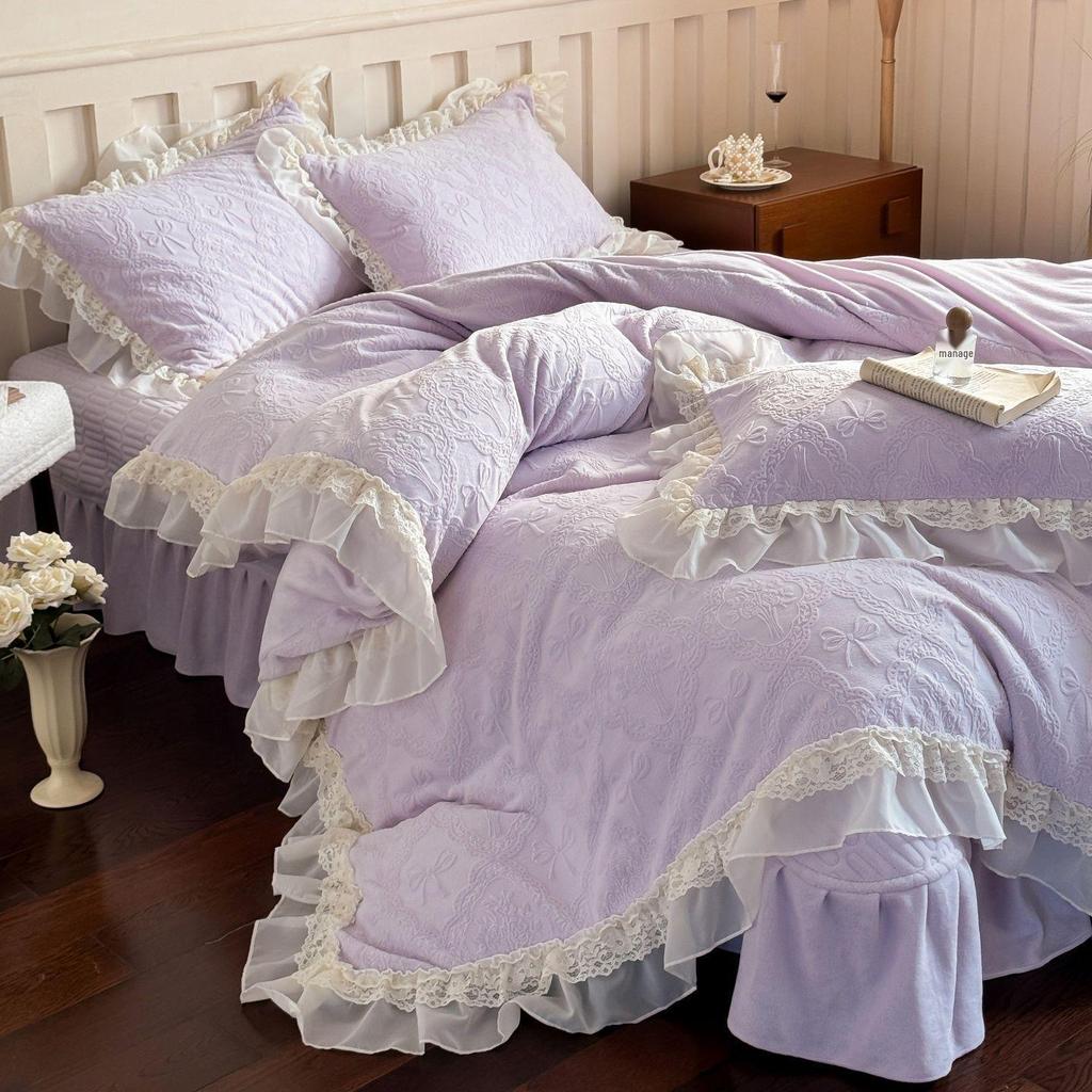 G5Z Princess Milk Velvet 4-Piece Set: Extra Thick French Lace Bedspread & Fitted Sheet