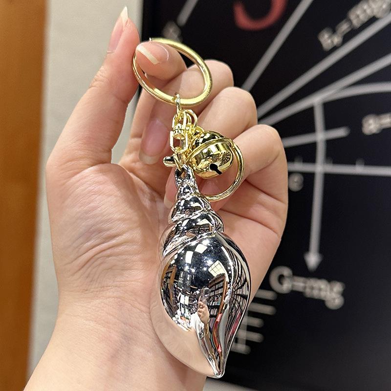 Colorful Acrylic Seashell Keychain Pendant - Cute and Exquisite for Girls' Bags & Car Pendants