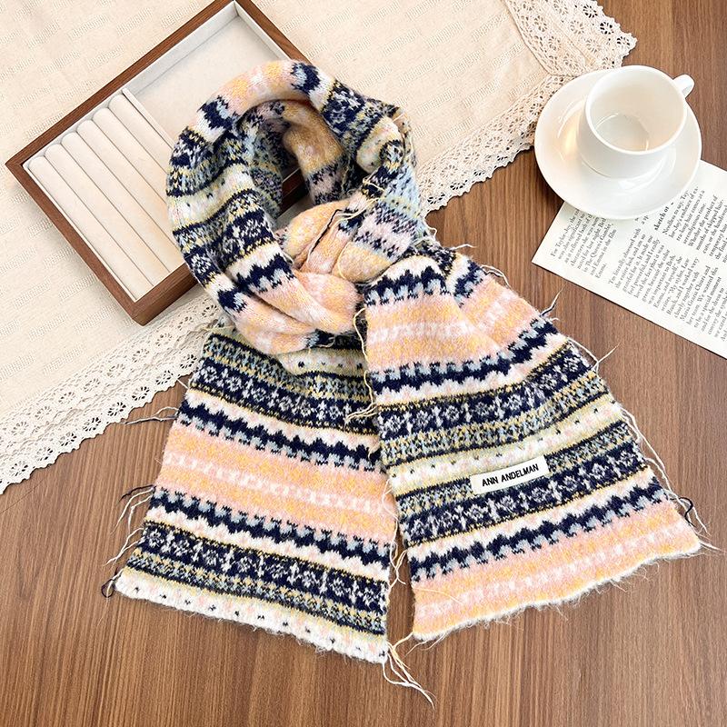 Fair Island style retro versatile scarf women's winter Korean warm advanced sense student small knitted scarf tide