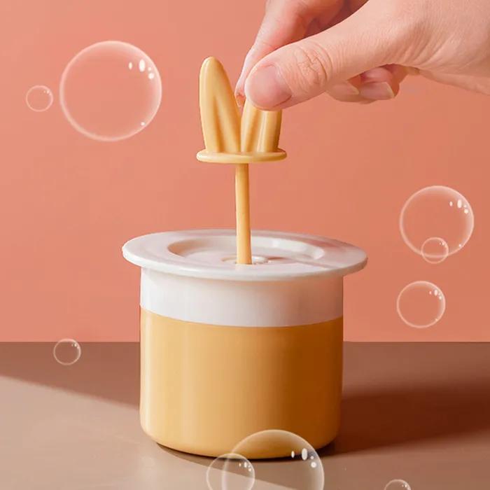 Der Pastel Rabbit Reinigungsschaum