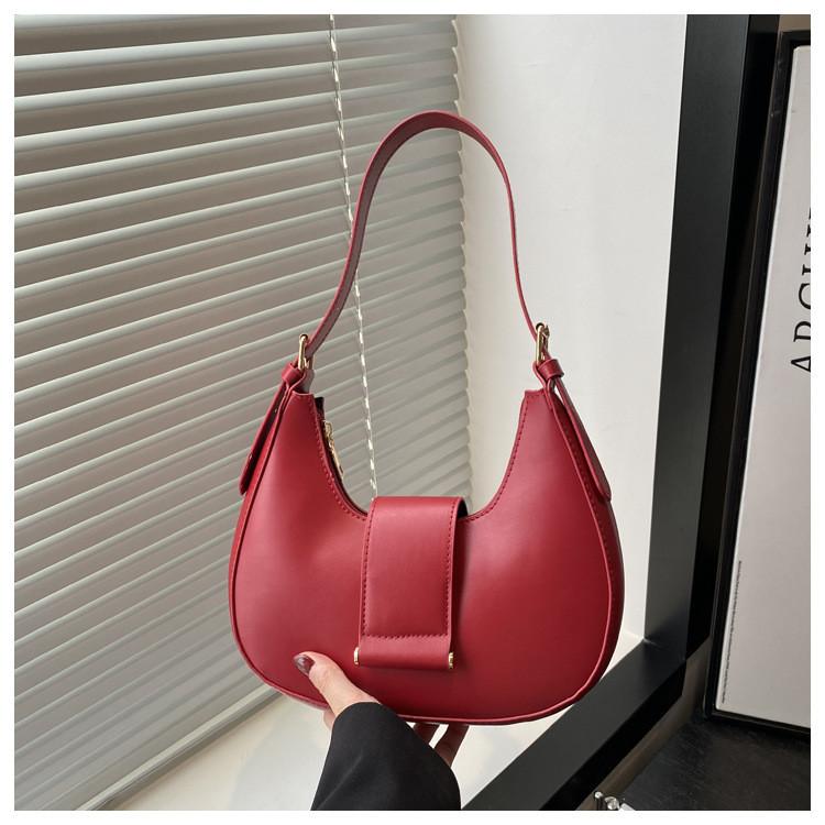 Street Style Pu Small Shoulder Bag For Women With Zipper Closure And Phone Pocket