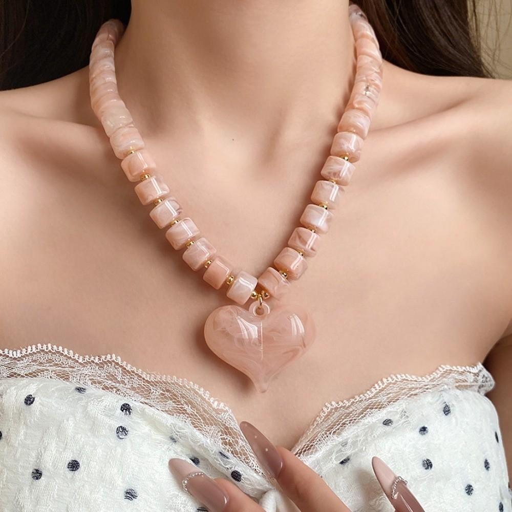 Choker Women Clavicle Necklace Acrylic Sweater Chain Acrylic Love Heart Necklace Ladies Gift