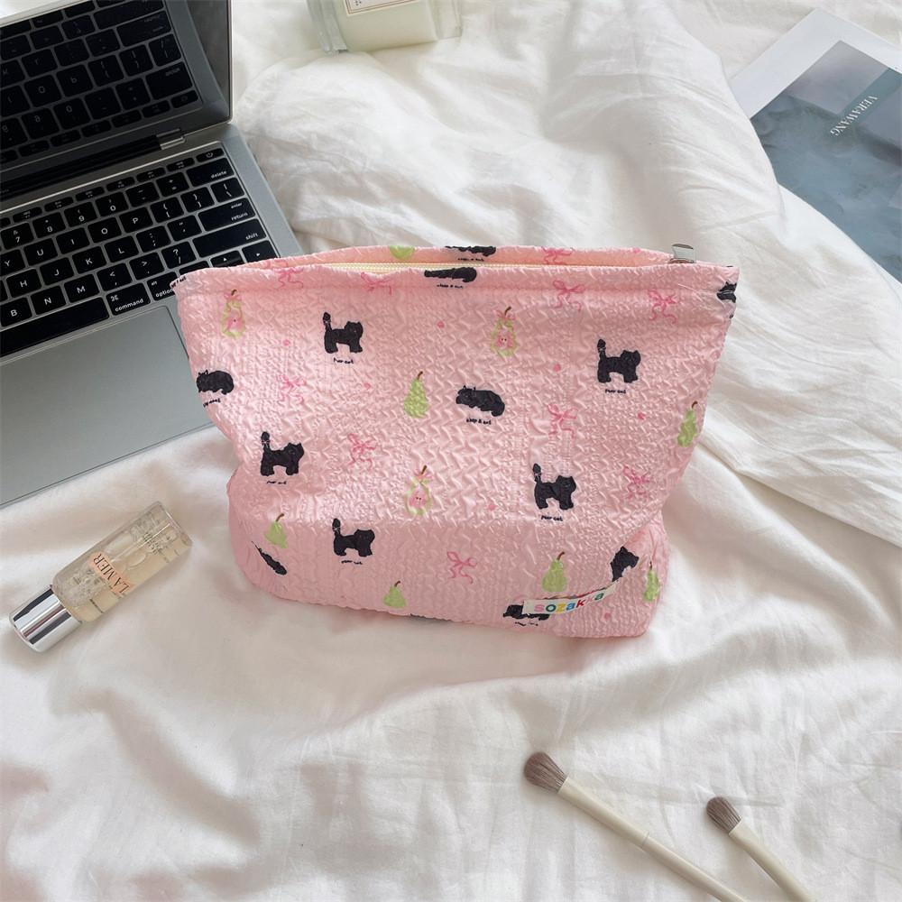 Cartoon Floral Embossed Makeup Bag With Large Capacity For Travel And Daily Use