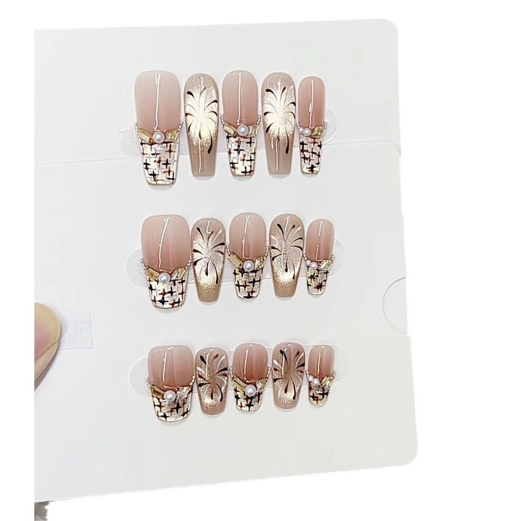 Pure Hand-made Phototherapy Wear Nail Tablets, Xiaoxiangfeng Fireworks Wear Nail Finished Product Reusable Nail Art