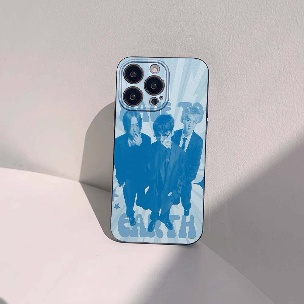 Wave To Earth Phone Case Black Silicone Matte Phone Case For Iphone 17 Air 16 15 14 13 12 11 Pro Max TPU Soft Case