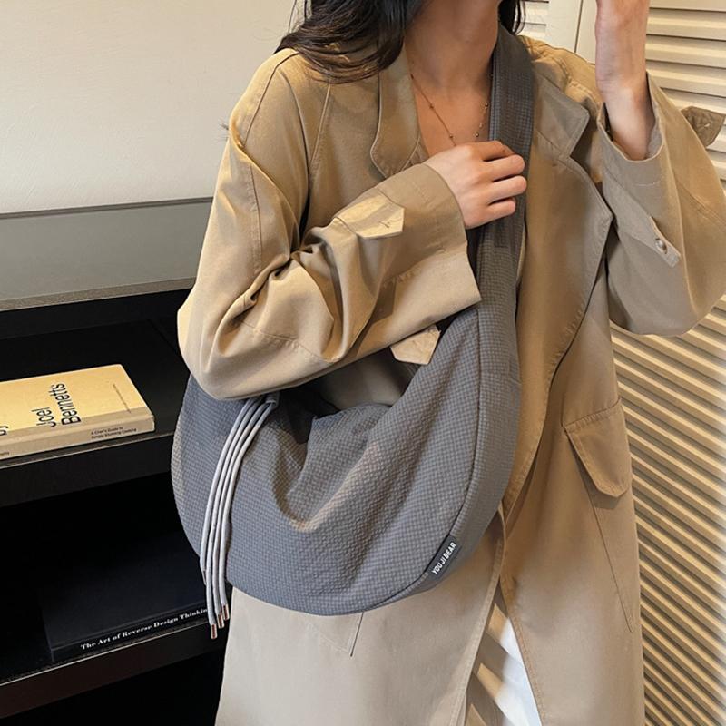 New Comfortable and Versatile Texture Hobo Bags Women Crossbody Bags Large Capacity Lightweight Casual Storage Bags Fashionable KTB