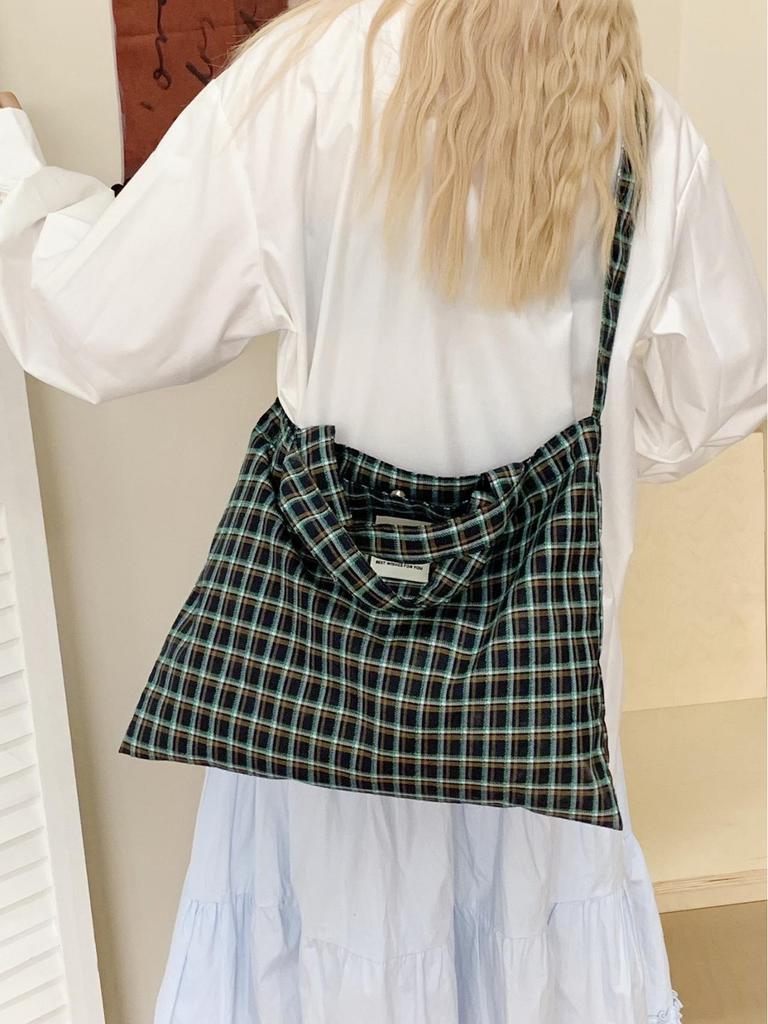 Korean Retro Plaid Women’s Crossbody Bag: Lightweight, Breathable Shoulder Tote with Large Capacity