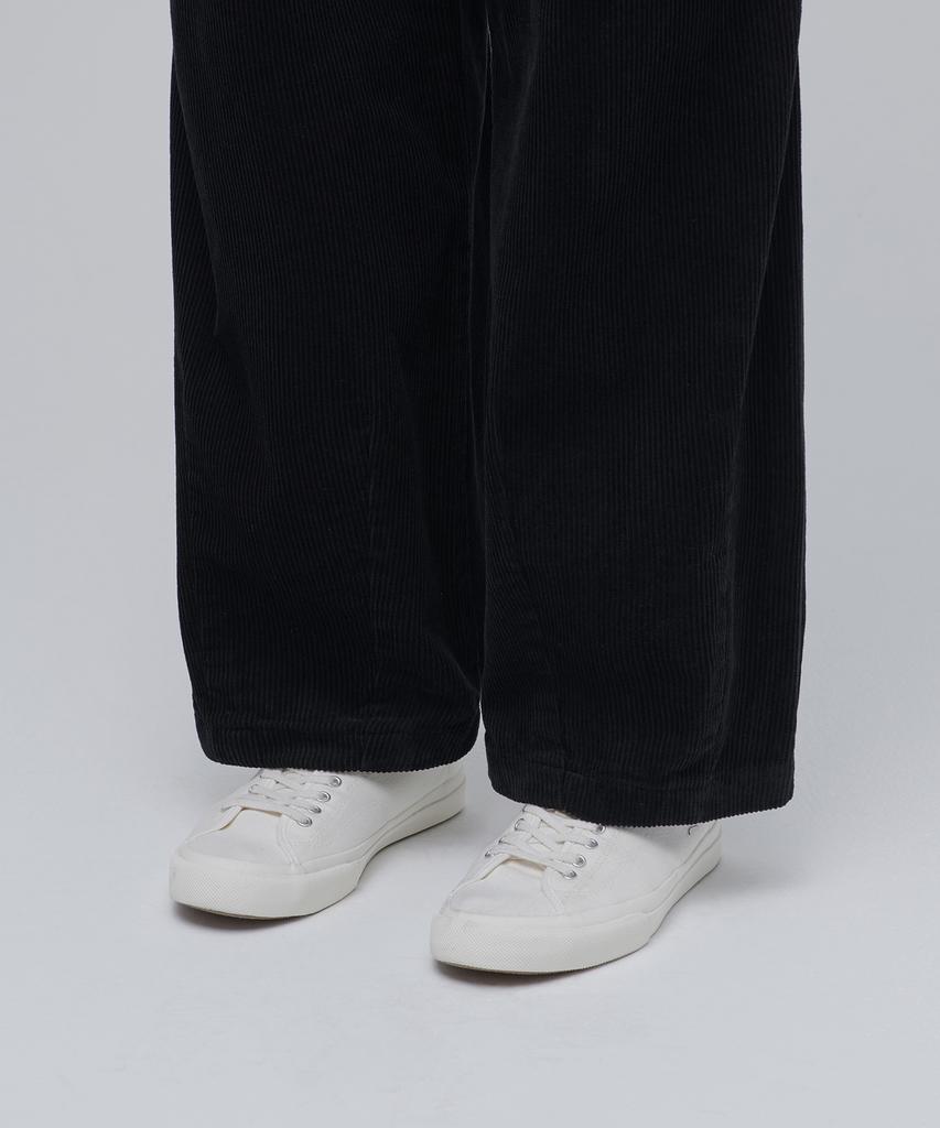 Musinsa Standard Corduroy Wide Balloon Pants [Black]