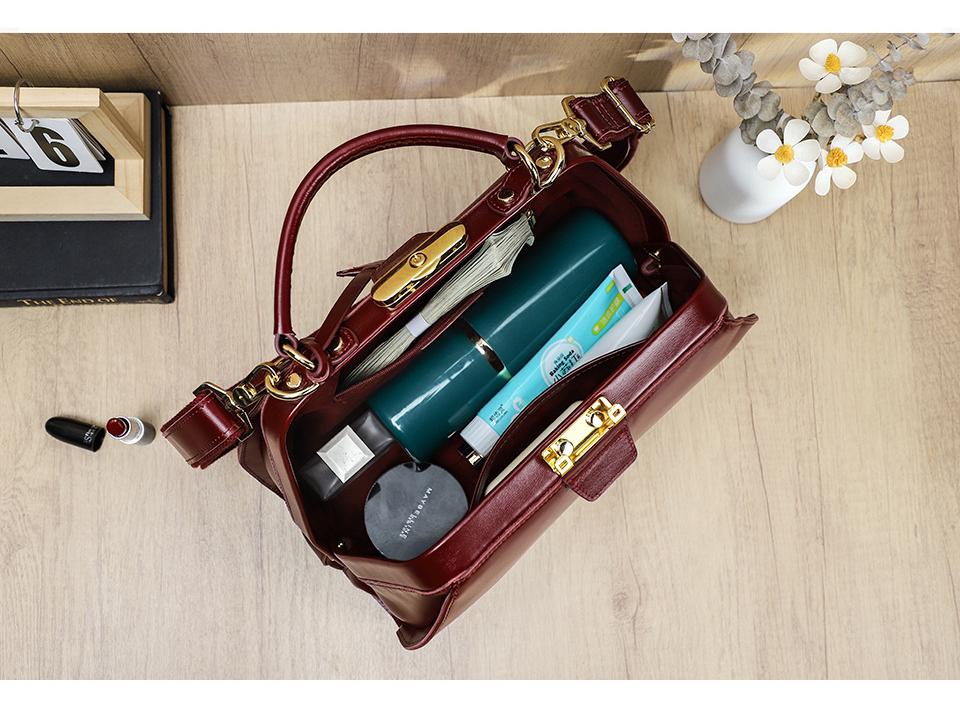 Borsa da Donna Black Angel in Vera Pelle, Grande Capacità, Tracolla Bicolore, Cerniere in Ferro, Vacchetta di Primo Strato