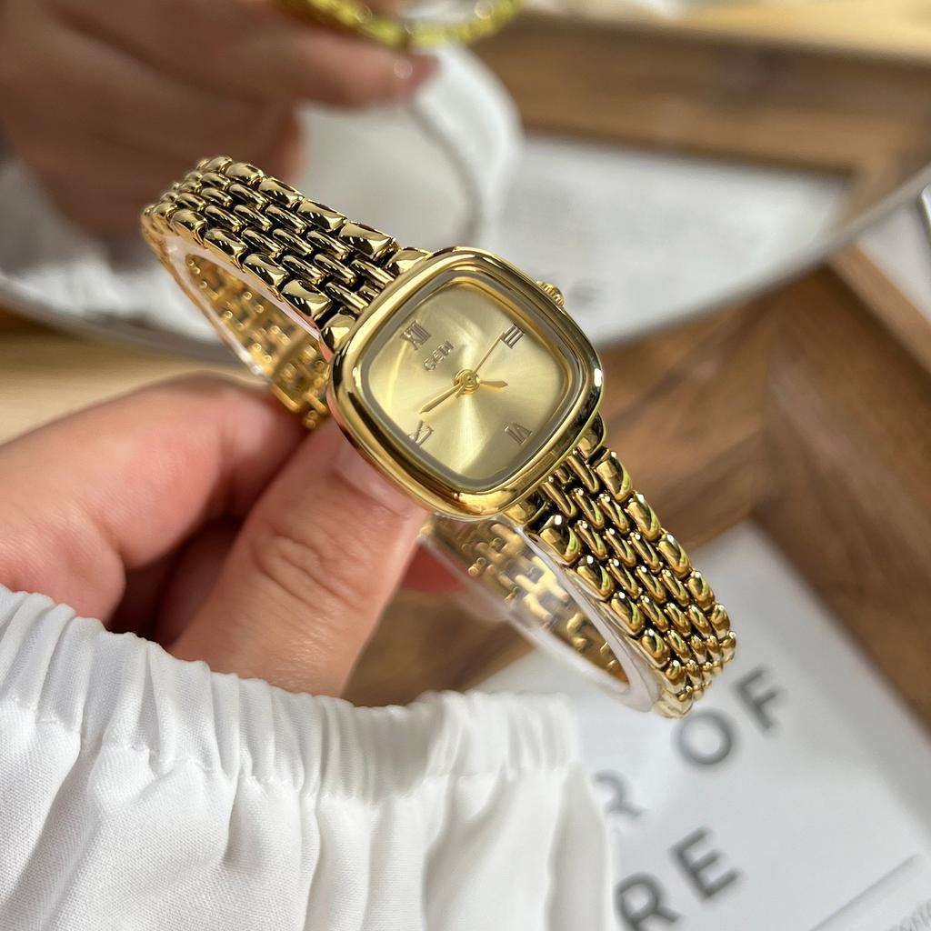 Korean Gentle Wind Powder Plate Steel Belt Workplace Women'S Watch, Literary And Retro Roman Numerals Square Quartz Watch, Versatile Model