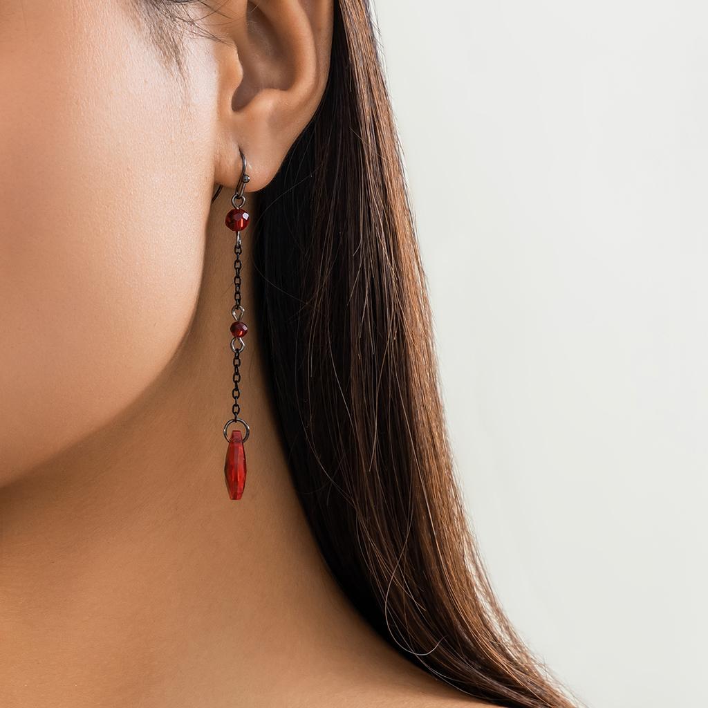 IngeSight.Z Gotische Rote Kristall Lange Quaste Anhängerohrringe für Damen Retro Schwarze Metallgliederkette Hängeohrringe Party Schmuck