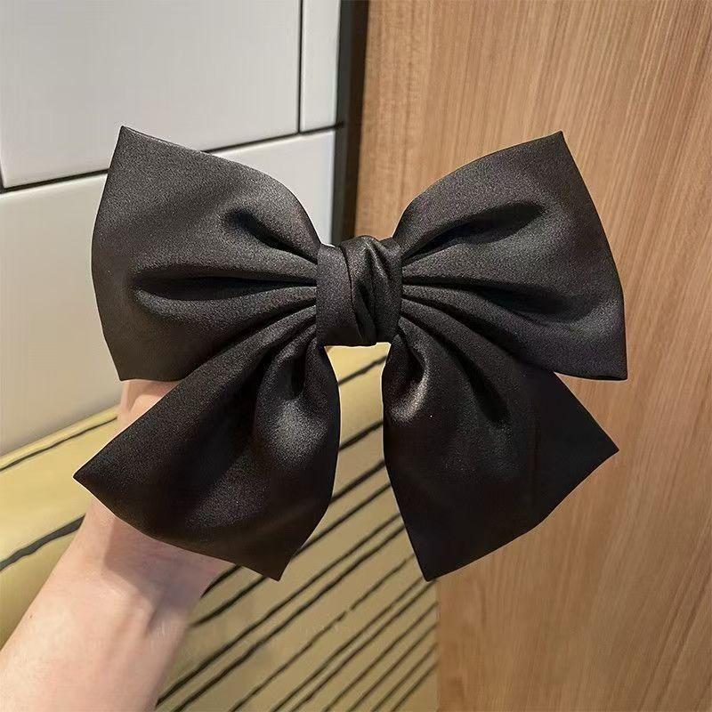 

Fugitive Princess Red Satin Bow Hair Clip - Exquisite Children s Spring Clip for Top or Back of Head