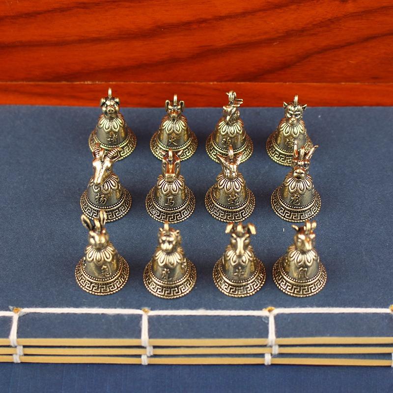 Brass Chinese 12 Zodiac Animals Heads Bell Keychain Pendants Jewelry Vintage Copper Feng Shui Car Key Chain Hanging Keyring Gift