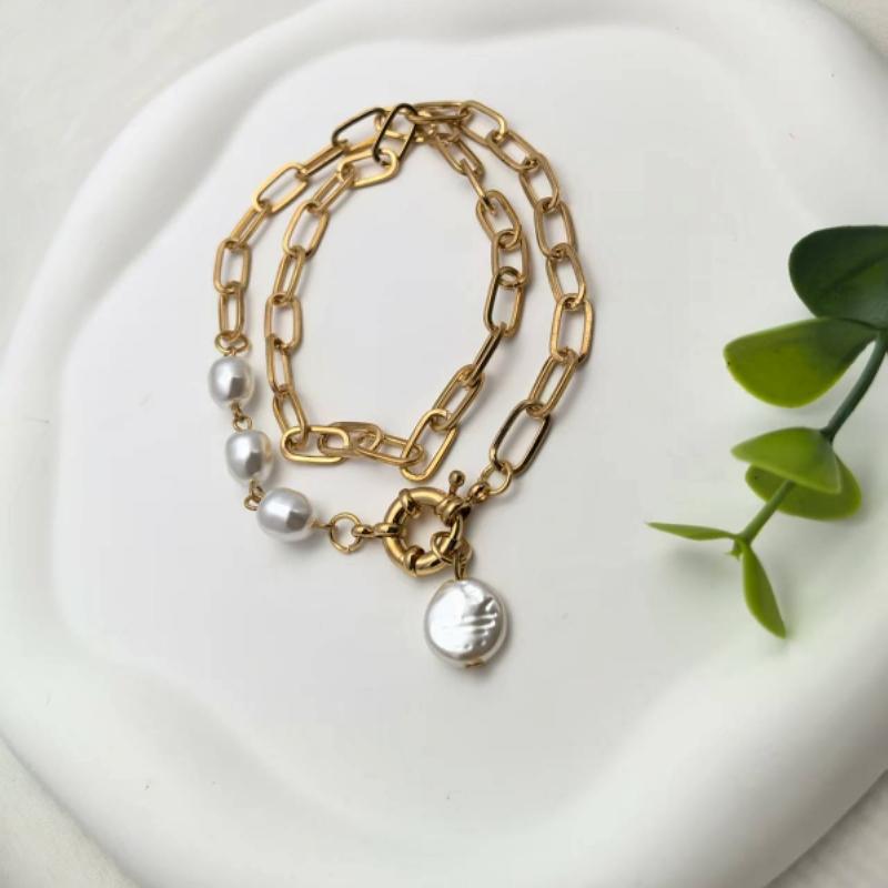 1 Piece of Fashionable Retro Women's Accessory Faux Pearl Pendant Spliced Necklace Light Luxury Niche Design Collarbone Chain
