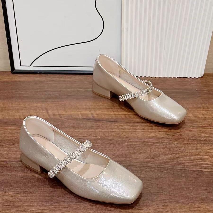 Fairy style commuter loafer single shoes female 2025 autumn Korean version of the new shallow mouth one pedal thick heel Mary Jane single shoes