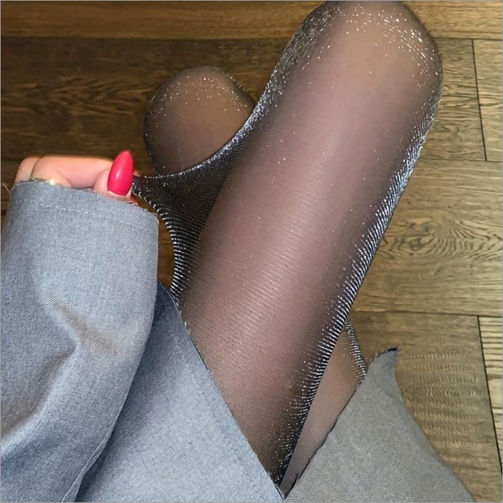 

Супер яркие серебристые в горошек блестящие колготки One Size