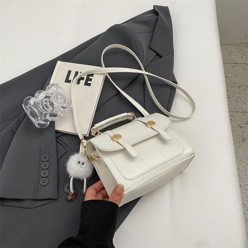Temperament Commuter Retro Fashion Handbag 2025 Winter New Versatile Ins Solid Color Texture Messenger Small Square Bag
