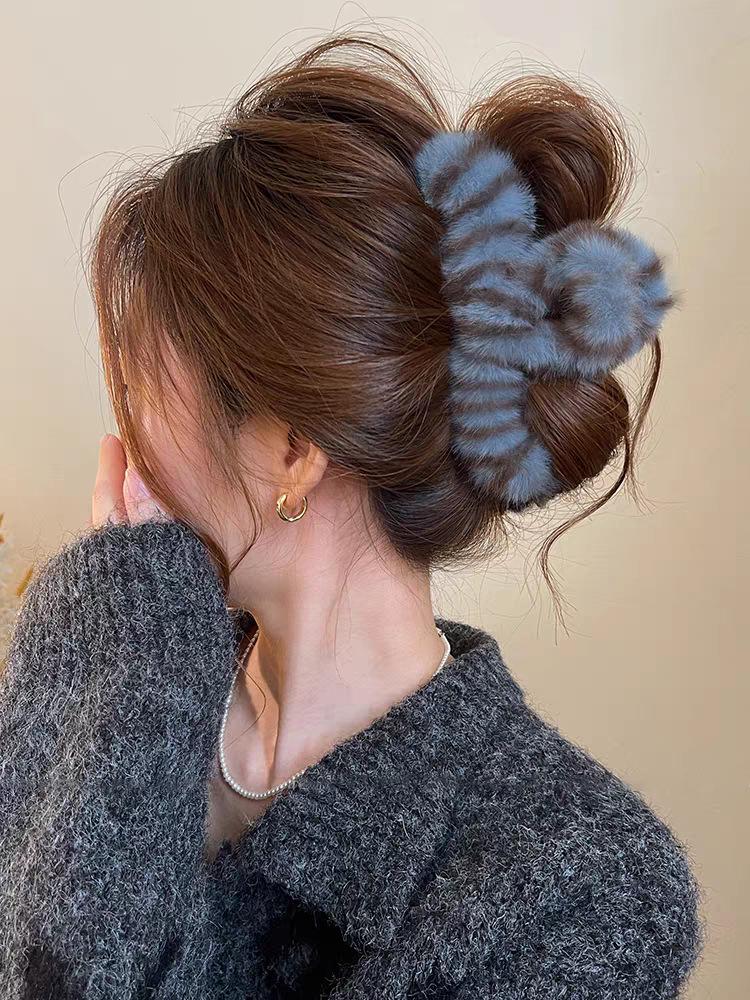 2025 Leopard Print High-End Large Shark Hair Clip for Women