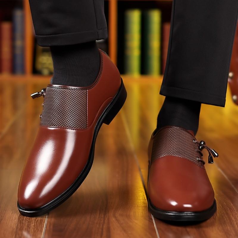 Mode Nouveaux Mocassins Noirs Marron Chaussures Décontractées en Cuir Verni Pointu pour Homme Robe de Mariage Bal de Retour aux Sources Chaussures Zapatos Hombre