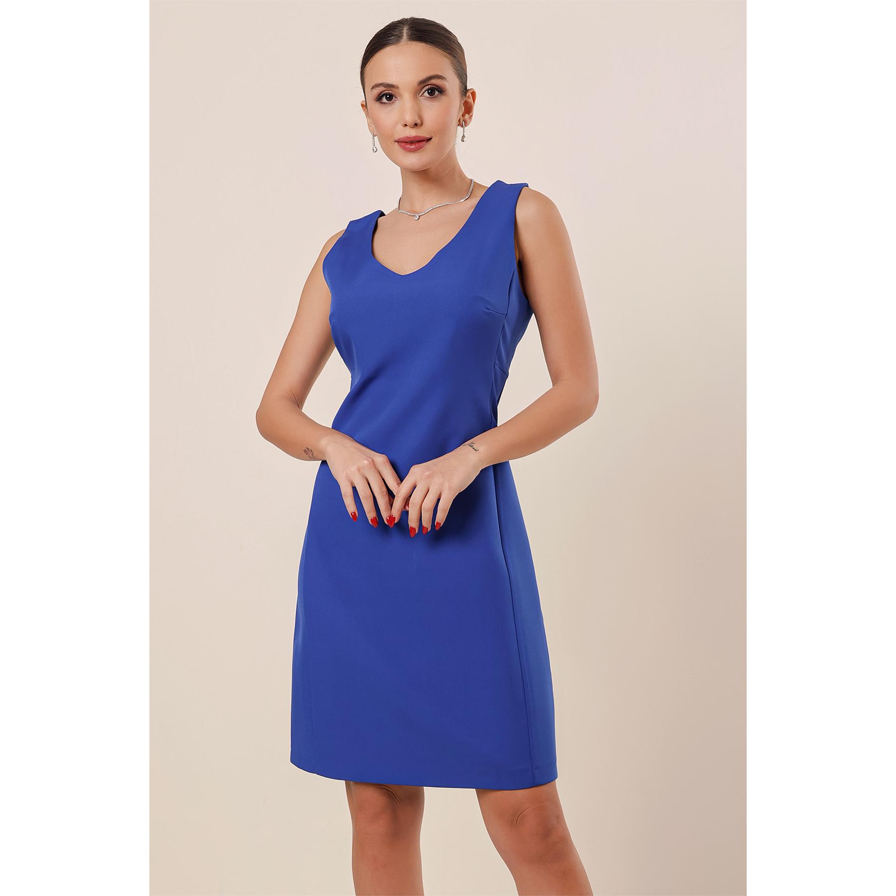 

Классическое короткое платье из крепа с V-образным вырезом S королевский синий