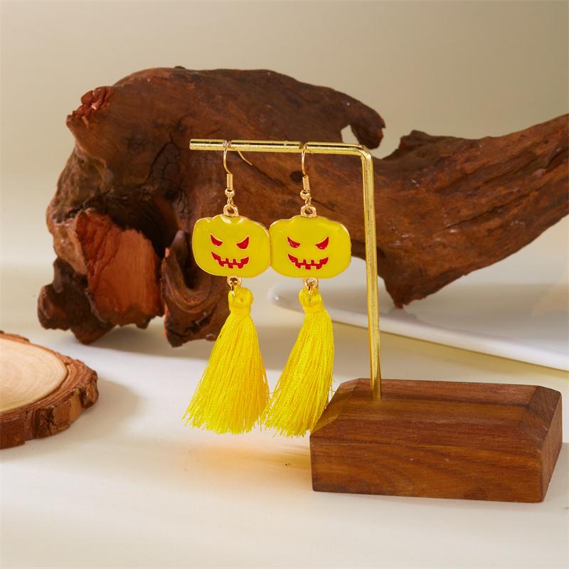 Halloween Cartoon Luminous Ghost Stud Earrings for Women Cute Tongue Popping Little Ghost Pumpkin Tassel Earrings Party Jewelry