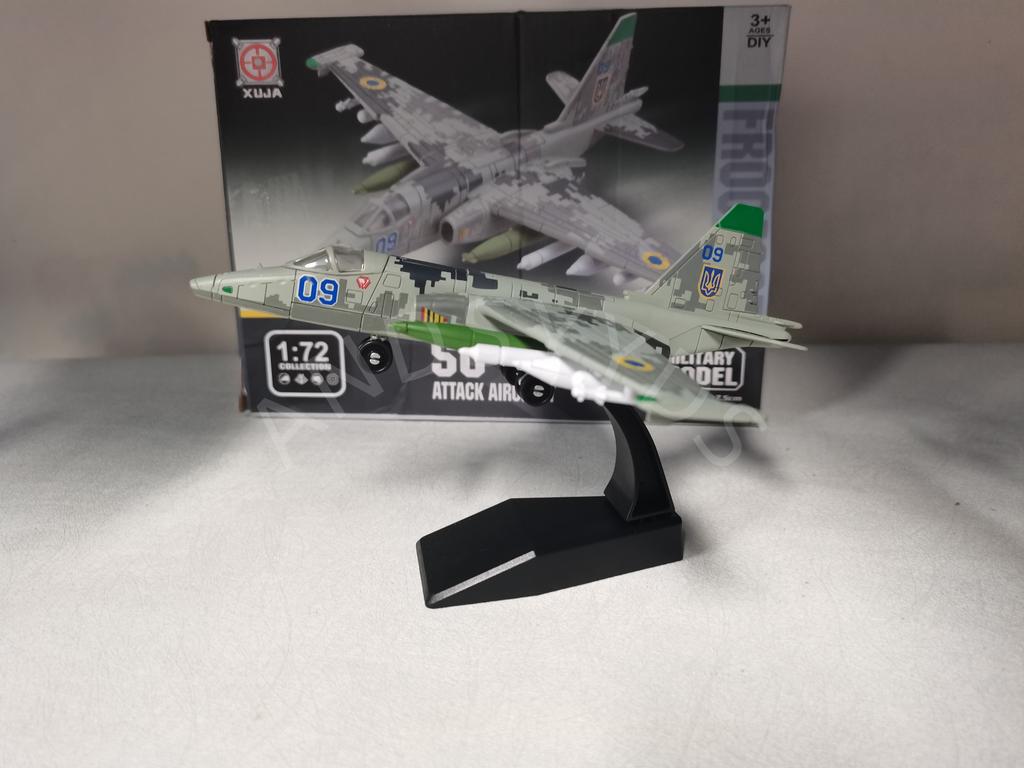 1/72 Scale SU-25 Airplane ABS Assembly Aircraft Simulation Fighter Collection Souvenir Plane Enthusiast Gift Toy Decoration
