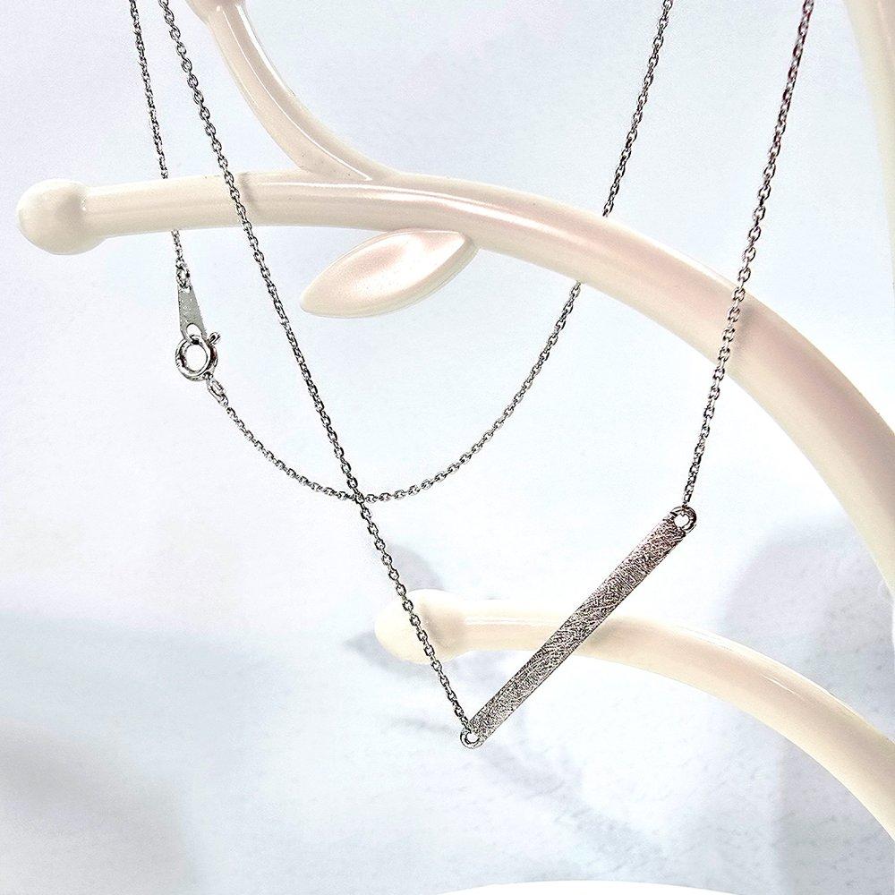 Suji Stickbar Silver Necklace