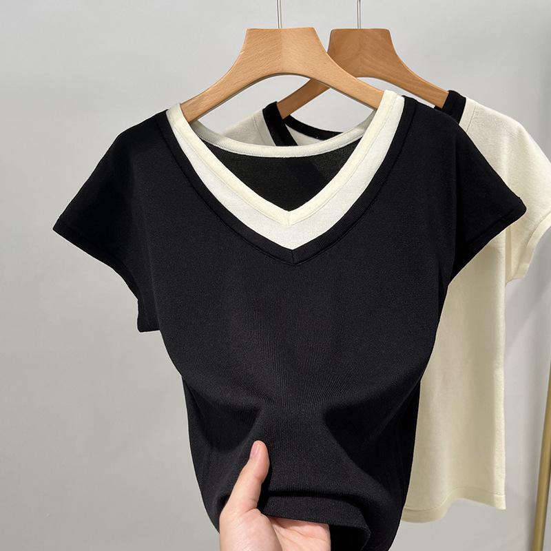 

Тонкий шелковый свитер для женщин, новый стиль женской одежды, футболка с короткими рукавами и V-образным вырезом, имитация двухкомпонентного топа, закрывающего живот 4XL чёрный