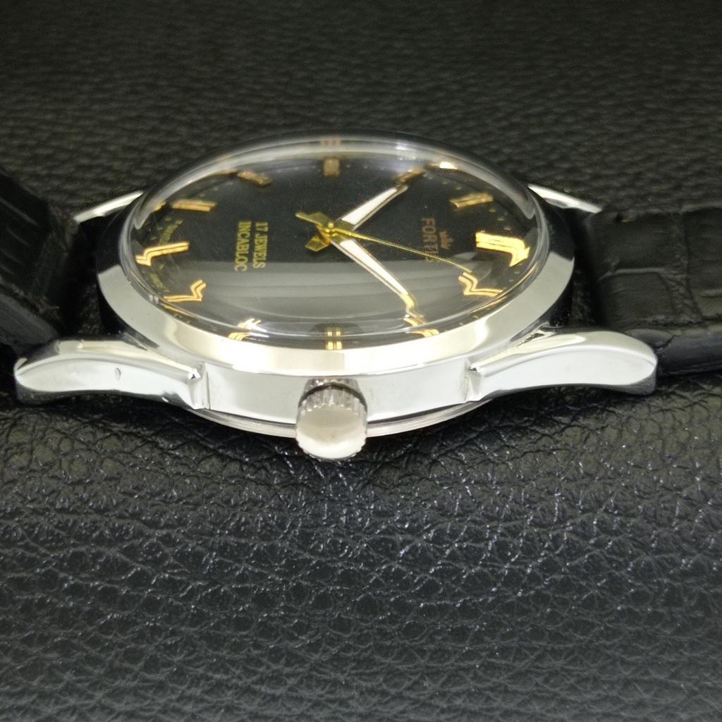SWISS VINTAGE HAND-WINDING MENS REFURBISHED BLACK COLOR DIAL WATCH a701049-5 R205a-a701049