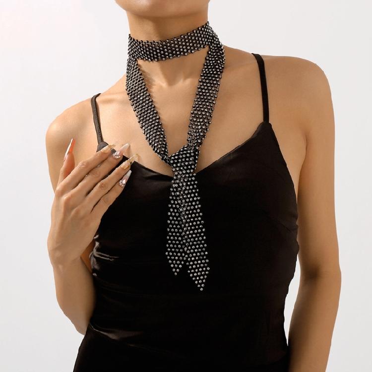 Neckerchiefs Necklace Female High-end Design Sense All-match Sweater Chain