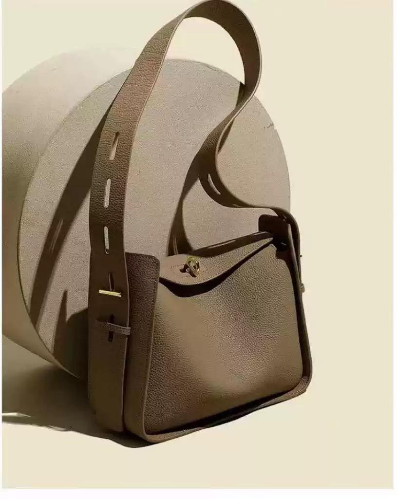 New Niche Luxury Designer Shoulder Crossbody Armpit Bag Head Layer Cowhide Leather Ladies Wide Shoulder Strap Large Capacity Bag