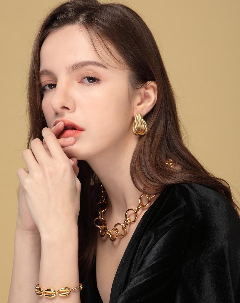 My Omelet Gold Shell Earrings